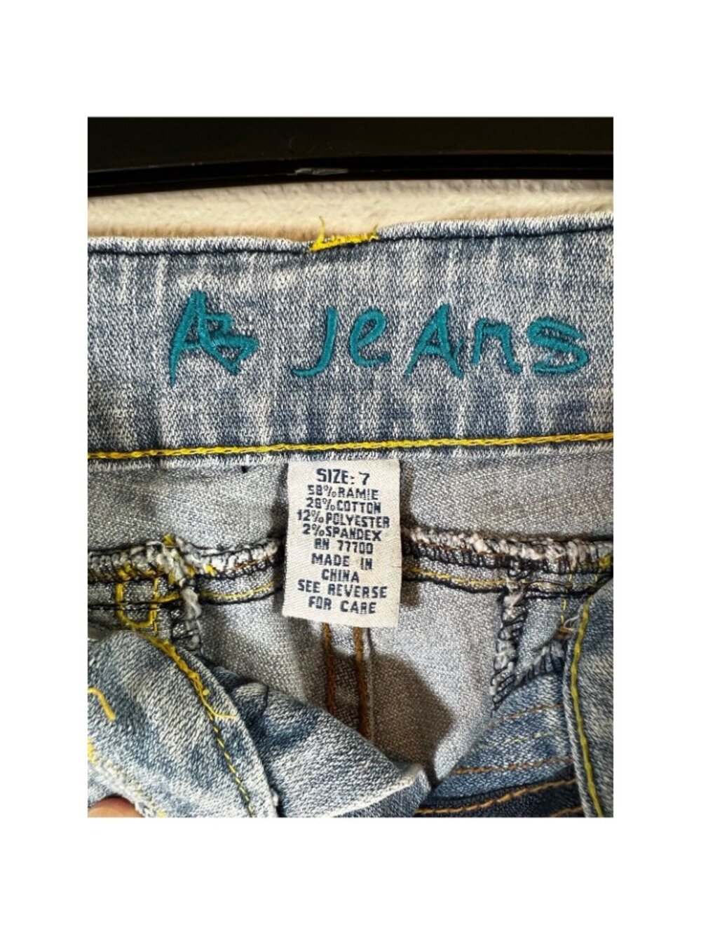 Ab Womens Boot Cut Jeans Blue Juniors 7 Distressed Rhinestone Light Low Rise Y2K - Picture 11 of 11